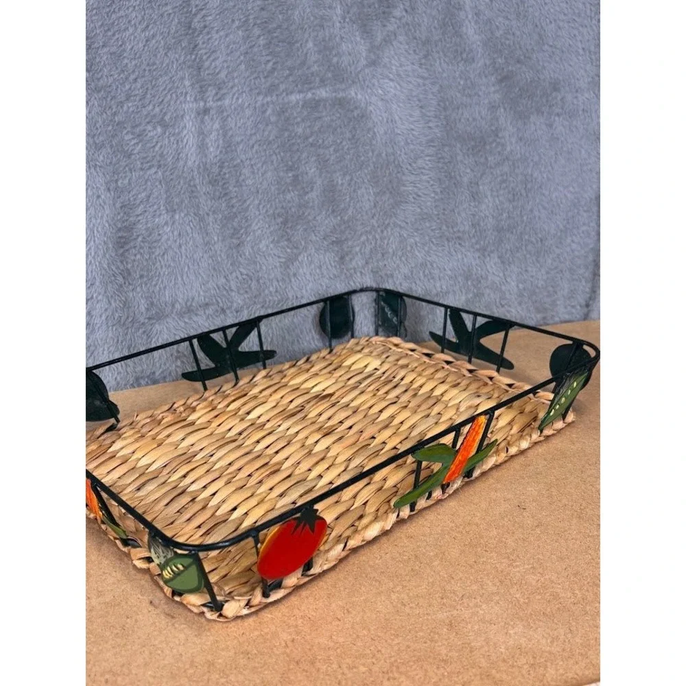 Vintage 9x13 Glass Baking Pan 3 Qt with Woven Basket Metal Vegetable Carrier USA